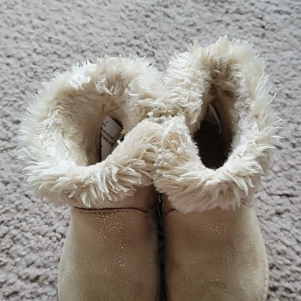 Cat & Jack Toddler Girl's Boots - Picture 4 of 9